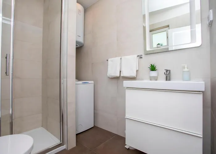 Blue Pearl 아파트 라벡